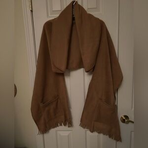 Wrap/shawl/cape w/ pockets & fringe